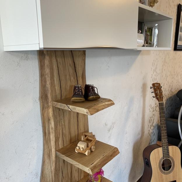 Regal nach Maß in Holzoptik für Wohnraum