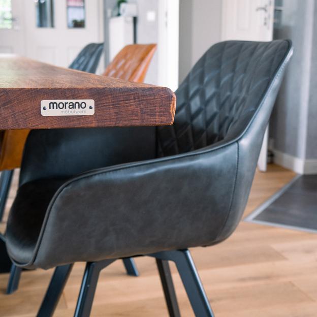 Blick auf einen Lederstuhl